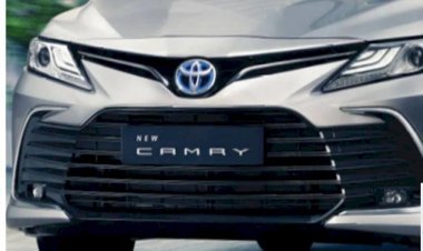 The Looks Of Toyota's Hybrid Premium Car Came In Front, Will Compete With Features Like Mercedes And Audi