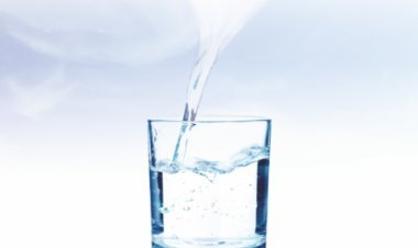 Israeli company made water making machine from air, will be able to install in car