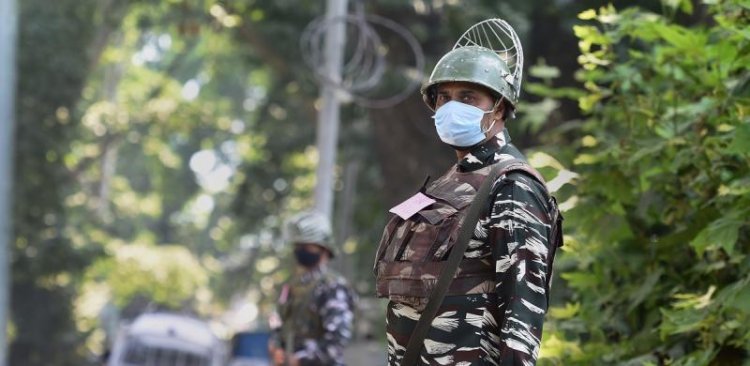 Security forces got a big success in Ramban, Al Qaeda terrorist caught with grenade