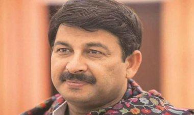 Manoj Tiwari angry over missing names of many voters from voter list in MCD elections, AAP hit back