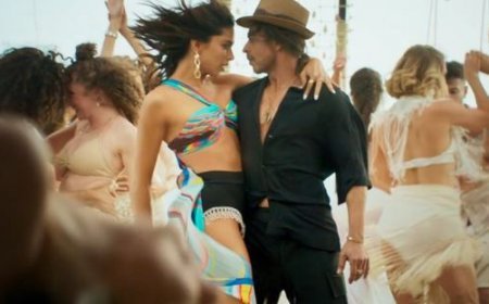 Pathan song 'Besharam Rang' creates record, fans get party song