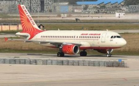 Air India flight coming from America to Delhi had 300 passengers, suddenly had to make an emergency landing          