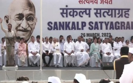 Congress Satyagraha not allowed at Rajghat, now protesting outside Gandhi Darshan Memorial